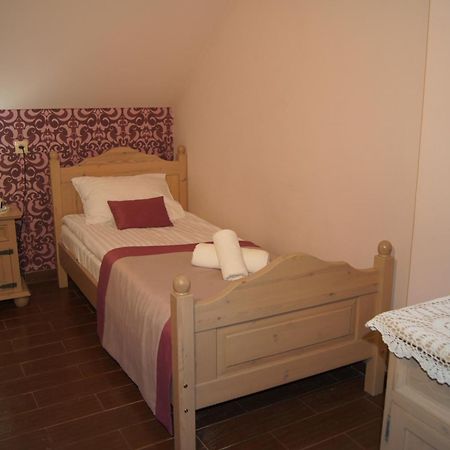 Hotel Pod Herbem -Pokoje Ozonowane Bialystok Room photo