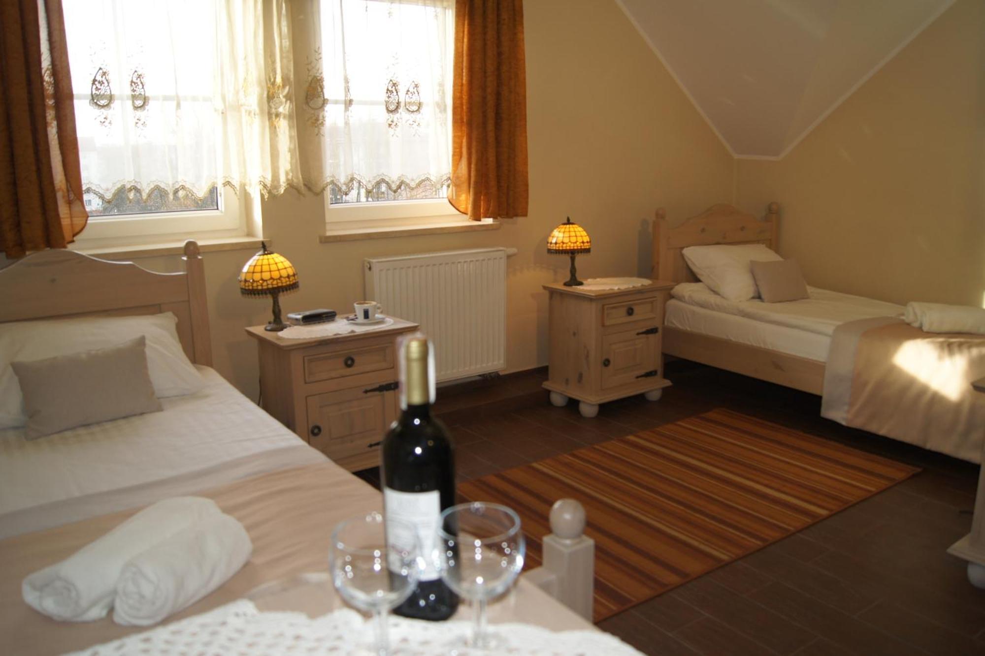 Hotel Pod Herbem -Pokoje Ozonowane Bialystok Room photo